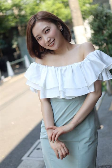 加美杏奈 .